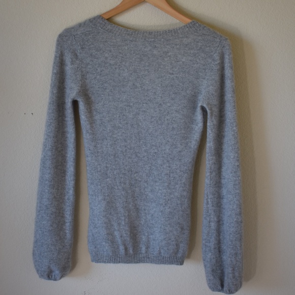 100% Cashmere Gray Sweater Size XS - Picture 5 of 6